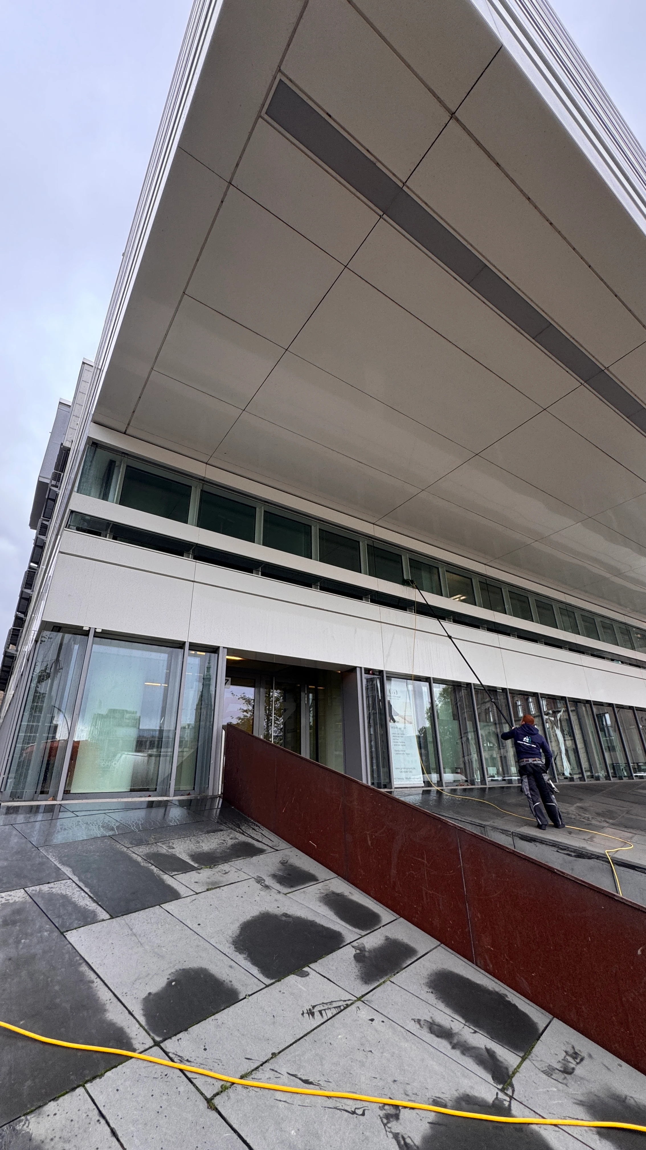 Glasfassadenreinigung Hamburg Osmose Glasreinigung – KIELS. Gebäudeservice Hamburg